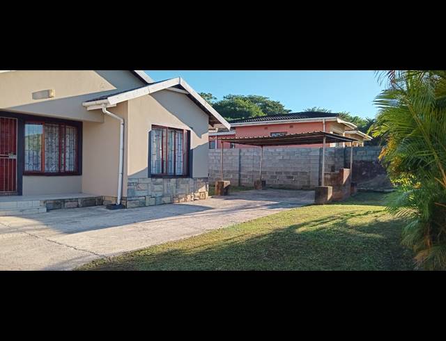 2 BEDROOM FREESTANDING FOR SALE IN HIGH RIDGE